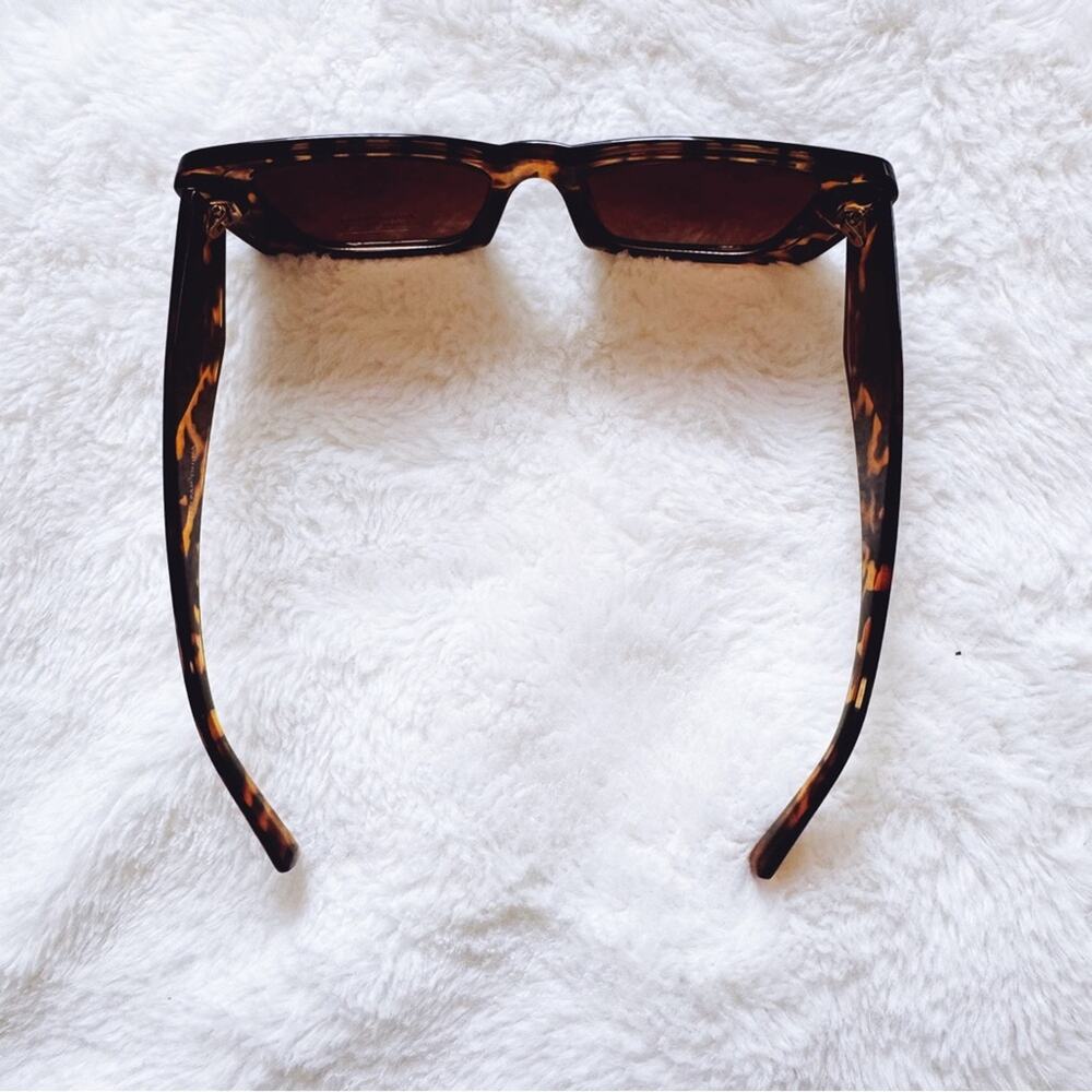 Lily Tortoise Brown Rectangular Sunglasses - Picture 8 of 10
